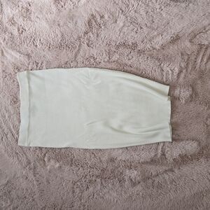 Elegant Cream Pencil Skirt